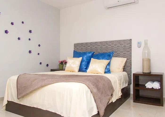 Condohotel 5th Avenue Superior 1 4* Playa del Carmen