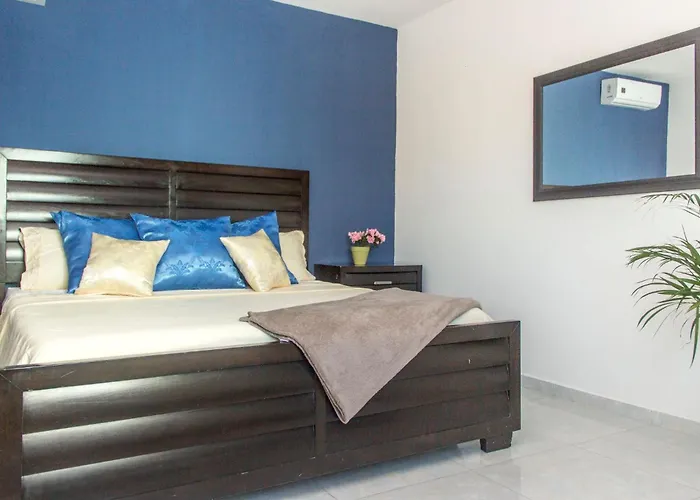 Condohotel 5th Avenue Superior 1 4* Playa del Carmen